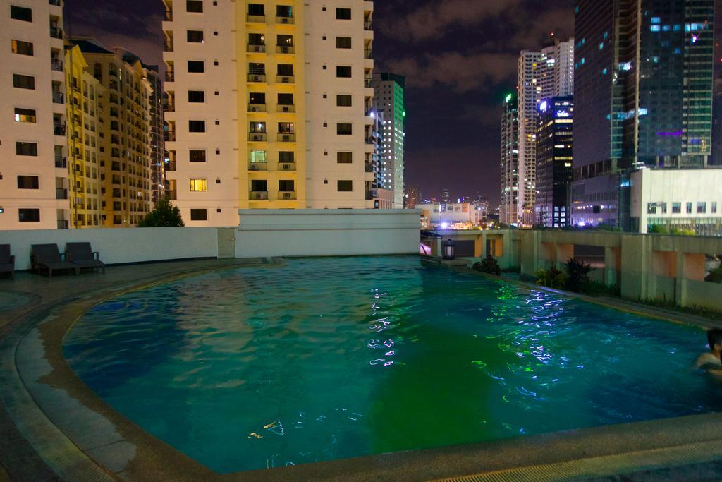 Luxury Condo At Forbeswood Parklane The Fort Bgc Макати Номер фото
