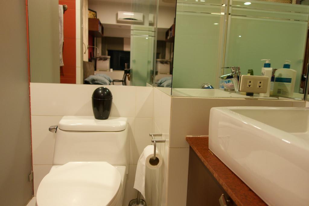 Luxury Condo At Forbeswood Parklane The Fort Bgc Макати Номер фото