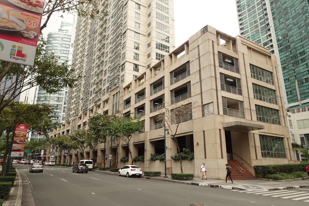 Luxury Condo At Forbeswood Parklane The Fort Bgc Макати Экстерьер фото