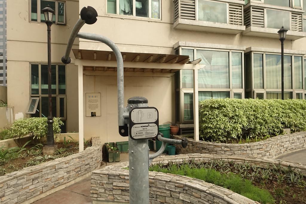 Luxury Condo At Forbeswood Parklane The Fort Bgc Макати Экстерьер фото